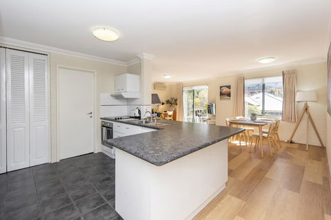 Subiaco Village - 34 - Geraldton Accommodation 4