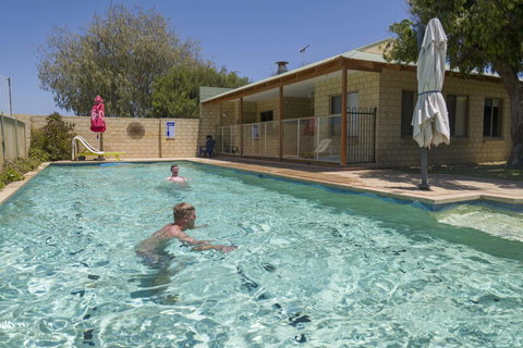 Lancelin Lodge - Geraldton Accommodation 24