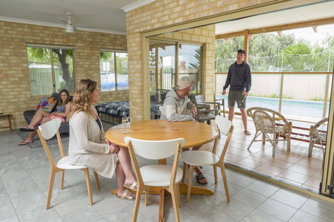 Lancelin Lodge - Geraldton Accommodation 25