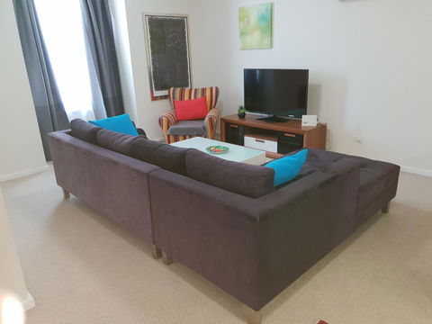 Superb 2 BR East Perth Riverside Apartment Location Comfort And Space 45 - Geraldton Accommodation 0