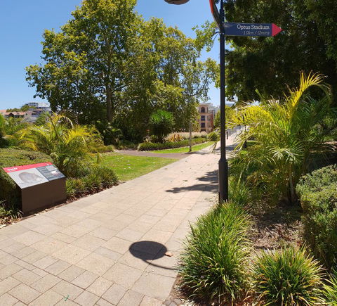 Superb 2 BR East Perth Riverside Apartment Location Comfort And Space 45 - Geraldton Accommodation 3