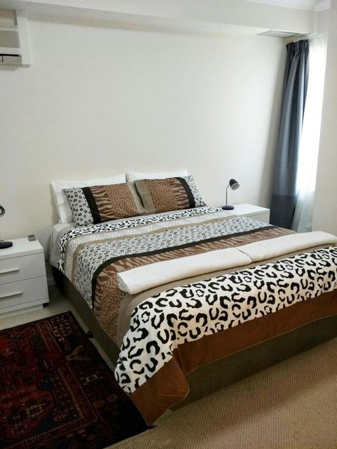 Superb 2 BR East Perth Riverside Apartment Location Comfort And Space 45 - Geraldton Accommodation 13