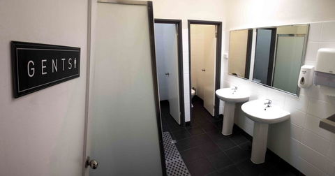 Shiralee Hostel -note - Valid Passport Required To Check In - Geraldton Accommodation 16