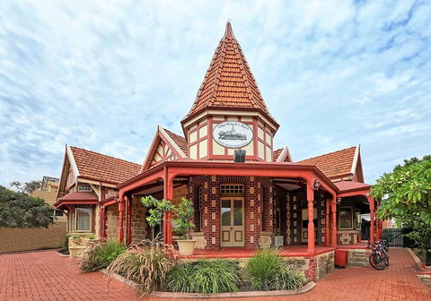 The Witch's Hat - Geraldton Accommodation 22