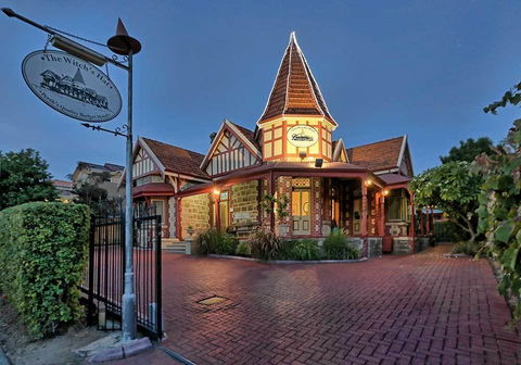 The Witch's Hat - Geraldton Accommodation 16