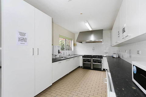 The Witch's Hat - Geraldton Accommodation 26