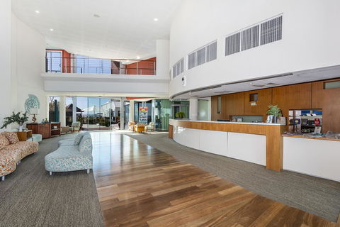 A 406 FANTASTIC OCEAN BEACH And MARINA VIEW APT - MANDURAH - Geraldton Accommodation 6