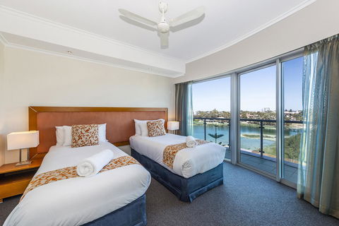 A 406 FANTASTIC OCEAN BEACH And MARINA VIEW APT - MANDURAH - Geraldton Accommodation 17
