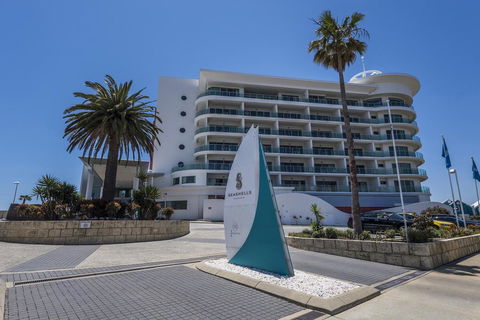 A 406 FANTASTIC OCEAN BEACH And MARINA VIEW APT - MANDURAH - Geraldton Accommodation 3