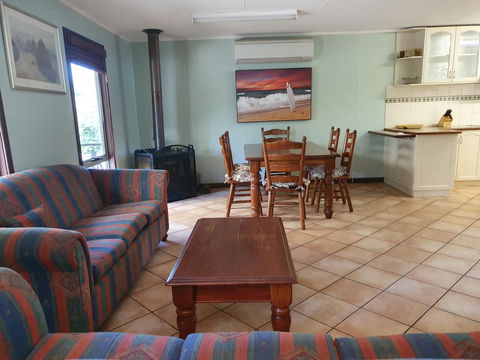 Eagle Bay Discovery - Geraldton Accommodation 6