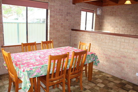 Kestrel Chalets - Geraldton Accommodation 20