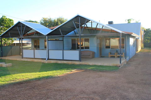 Kestrel Chalets - Geraldton Accommodation 14