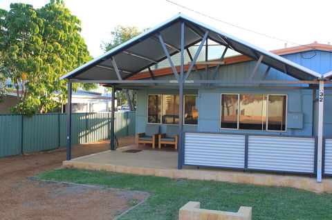 Kestrel Chalets - Geraldton Accommodation 0