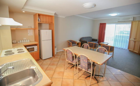 Esplanade Hotel Busselton - Geraldton Accommodation 14