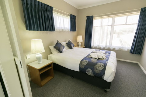 Esplanade Hotel Busselton - Geraldton Accommodation 1
