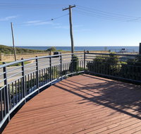 Halls Head Beach House - Geraldton Accommodation