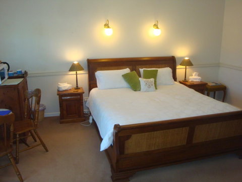 Lanterns Retreats - Geraldton Accommodation 22