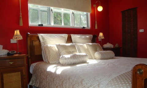 Lanterns Retreats - Geraldton Accommodation 0