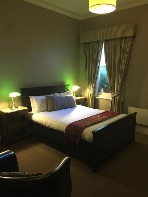 Clydesdale Manor - Geraldton Accommodation 9