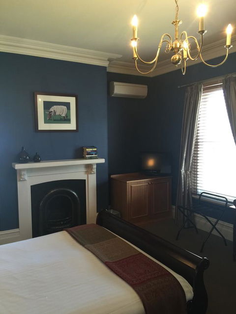 Clydesdale Manor - Geraldton Accommodation 16