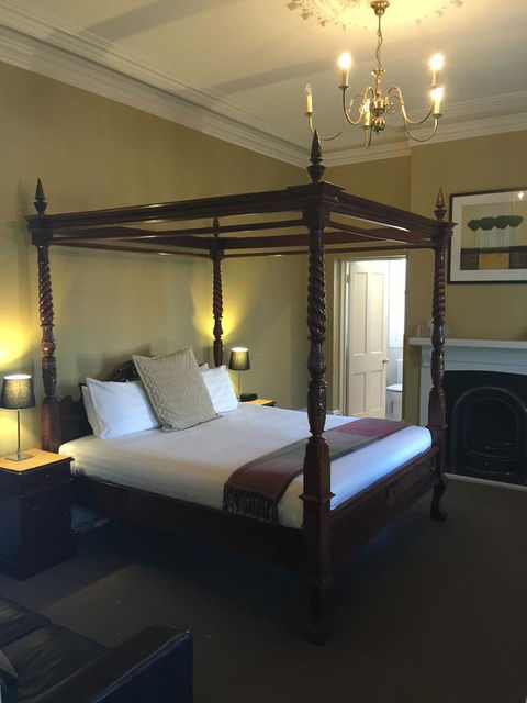 Clydesdale Manor - Geraldton Accommodation 13