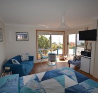 Seascape Beach House - Geraldton Accommodation