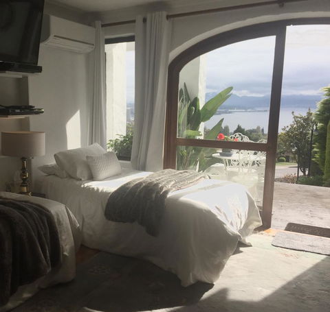 Million Dollar Views - Geraldton Accommodation 31