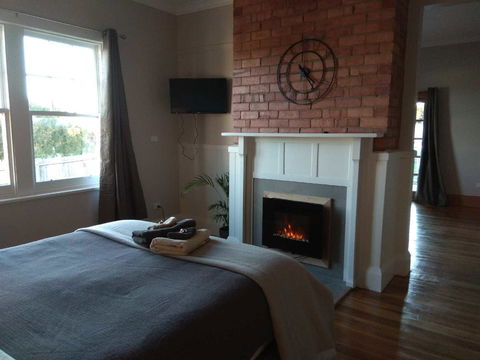 The Station House - Geraldton Accommodation 7