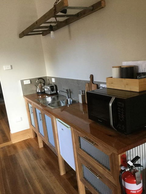 The Station House - Geraldton Accommodation 15