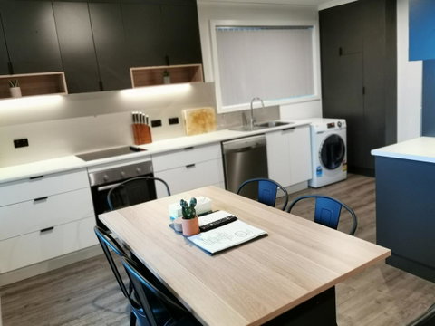 Youngtown Executive Apartments - 2BR Included, Free Parking & Wifi, Sofa Bed & Cot Fee Applies - Geraldton Accommodation 30