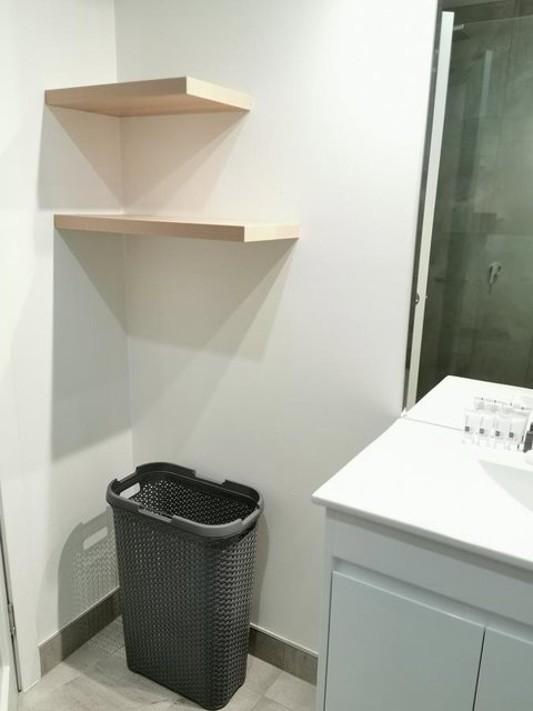 Youngtown Executive Apartments - 2BR Included, Free Parking & Wifi, Sofa Bed & Cot Fee Applies - Geraldton Accommodation 25
