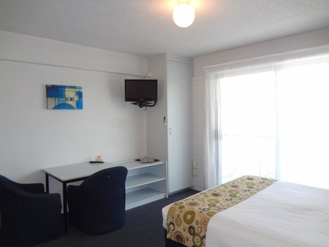 Adina Place Motel Apartments - Geraldton Accommodation 36