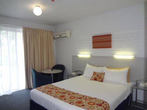 Adina Place Motel Apartments - Geraldton Accommodation 17