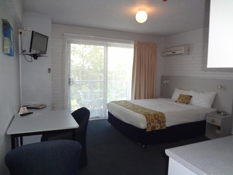 Adina Place Motel Apartments - Geraldton Accommodation 30