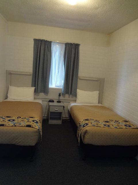 Adina Place Motel Apartments - Geraldton Accommodation 29