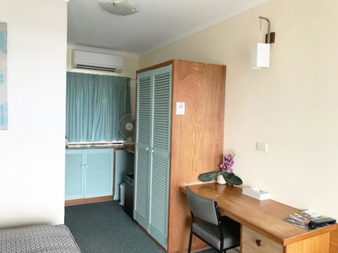 The Waterfront Wynyard - Geraldton Accommodation 32