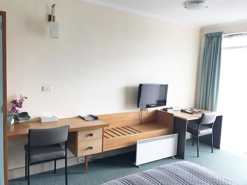 The Waterfront Wynyard - Geraldton Accommodation 36