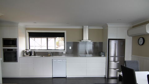 SEA EAGLE COTTAGE Amazing Views Of Bay Of Fires - Geraldton Accommodation 7