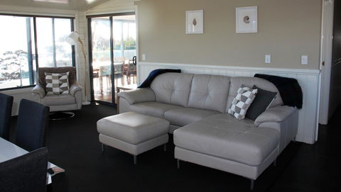 SEA EAGLE COTTAGE Amazing Views Of Bay Of Fires - Geraldton Accommodation 5