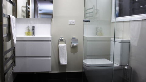 SEA EAGLE COTTAGE Amazing Views Of Bay Of Fires - Geraldton Accommodation 9
