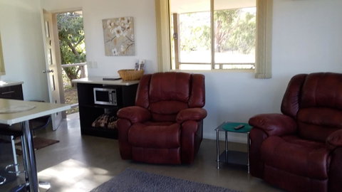 Pelican Point Sanctuary - Geraldton Accommodation 27