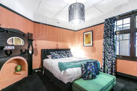 Insomnia On Elizabeth - Geraldton Accommodation 2