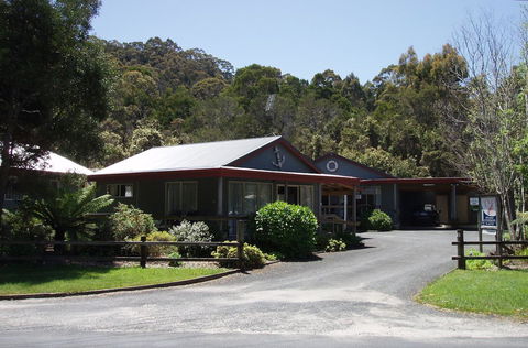 The Crays Accommodation - Geraldton Accommodation 0
