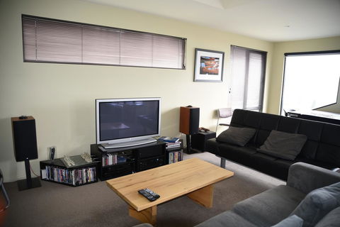 Studioat10 - Geraldton Accommodation 3