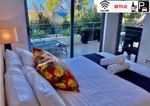 NEW Sunshine Beach Family Escape 3 Bedroom With Free Wifi And Parking - Geraldton Accommodation 0