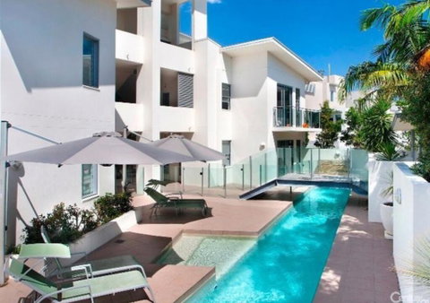 NEW Sunshine Beach Family Escape 3 Bedroom With Free Wifi And Parking - Geraldton Accommodation 1