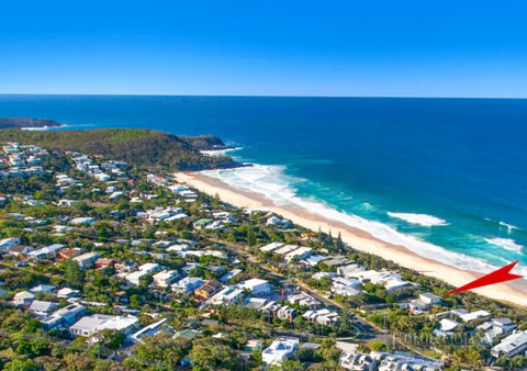 NEW Sunshine Beach Family Escape 3 Bedroom With Free Wifi And Parking - Geraldton Accommodation 2