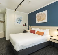 Nightcap at Edge Hill Tavern - Geraldton Accommodation