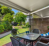 Noosa Entrance 2 bedroom Garden Side Townhouse. - Geraldton Accommodation