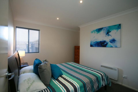 Northstar 9/17 Kirwan Close - Geraldton Accommodation 2